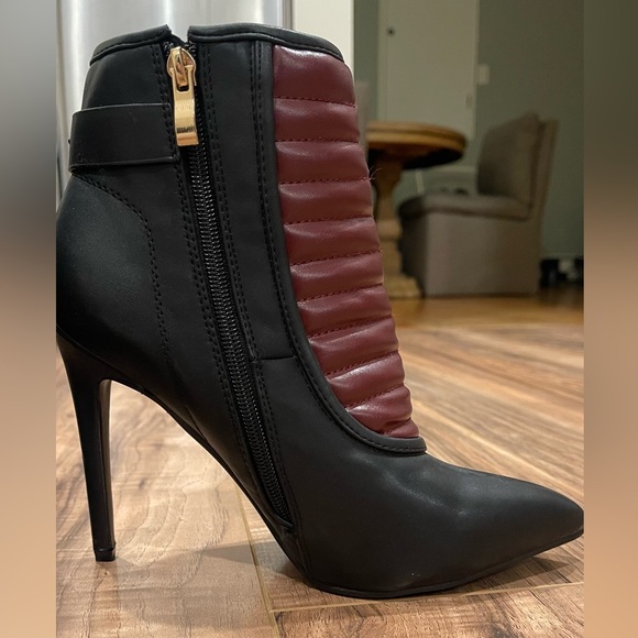 Glaze Leather Moto Booties 6.5 maroon accent 4” heel - Picture 7 of 12